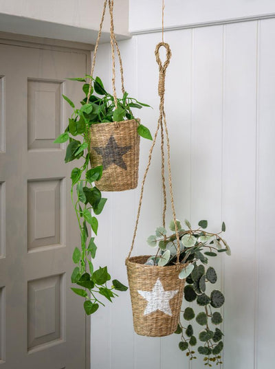 Retreat - Seagrass Hanging Basket with Grey or White Star
